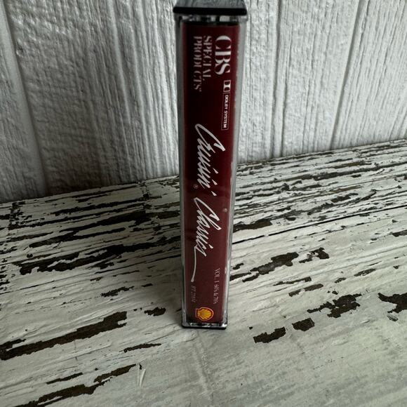 Cruisin Classics Red Vol. 1 60s and 70s Cassette Tape Volume 1 The Supremes Vtg - Picture 4 of 6